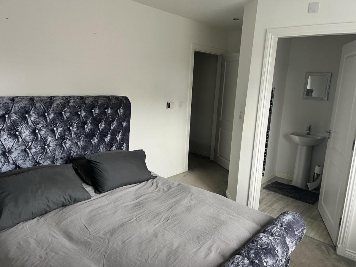 Remarkable 3-bed House In Holiday home Wirral